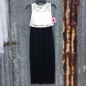 🌸 AMY’S CLOSET Black and White Dress